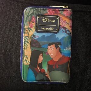 Loungefly Mulan and Li Shang wallet